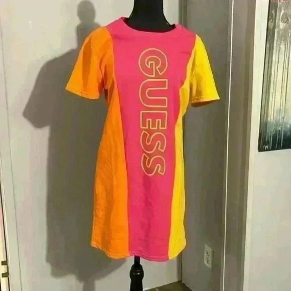 Guess Los Angeles
Dress T-shirt Colorblock Pink Yellow
Y2K Size M Mini-EUC - Picture 1 of 7